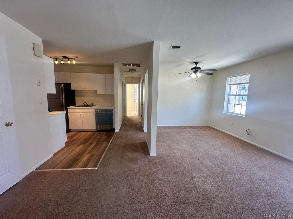 82 High Street - Photo 3