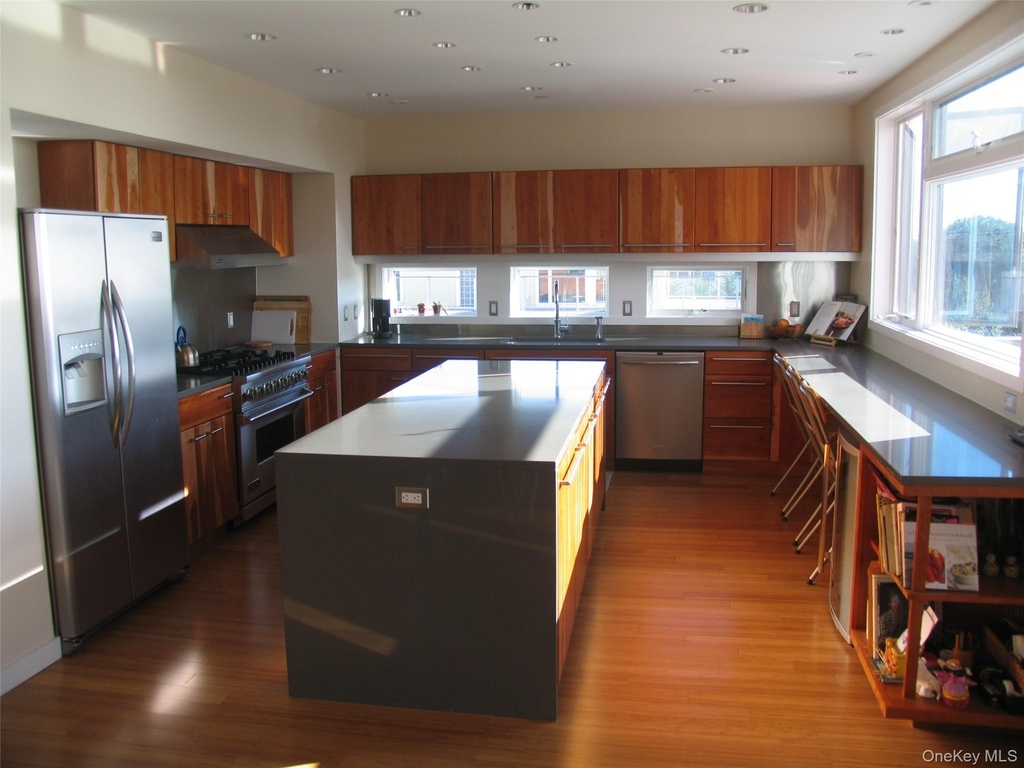 100 Nantwick Street - Photo 8