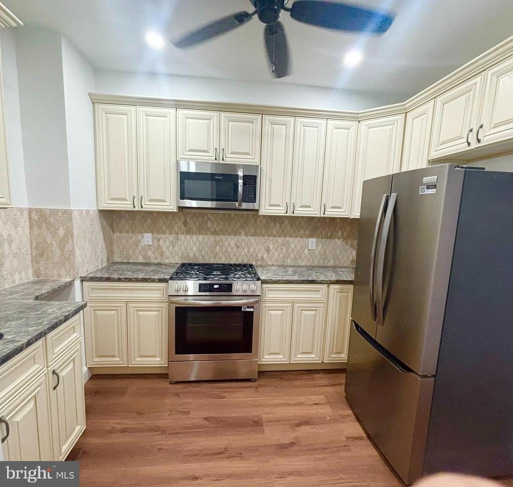 320 Loney Street - Photo 4