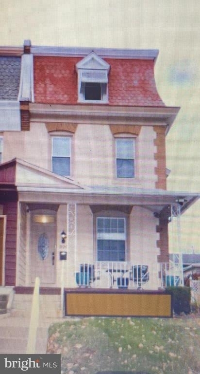 320 Loney Street - Photo 1