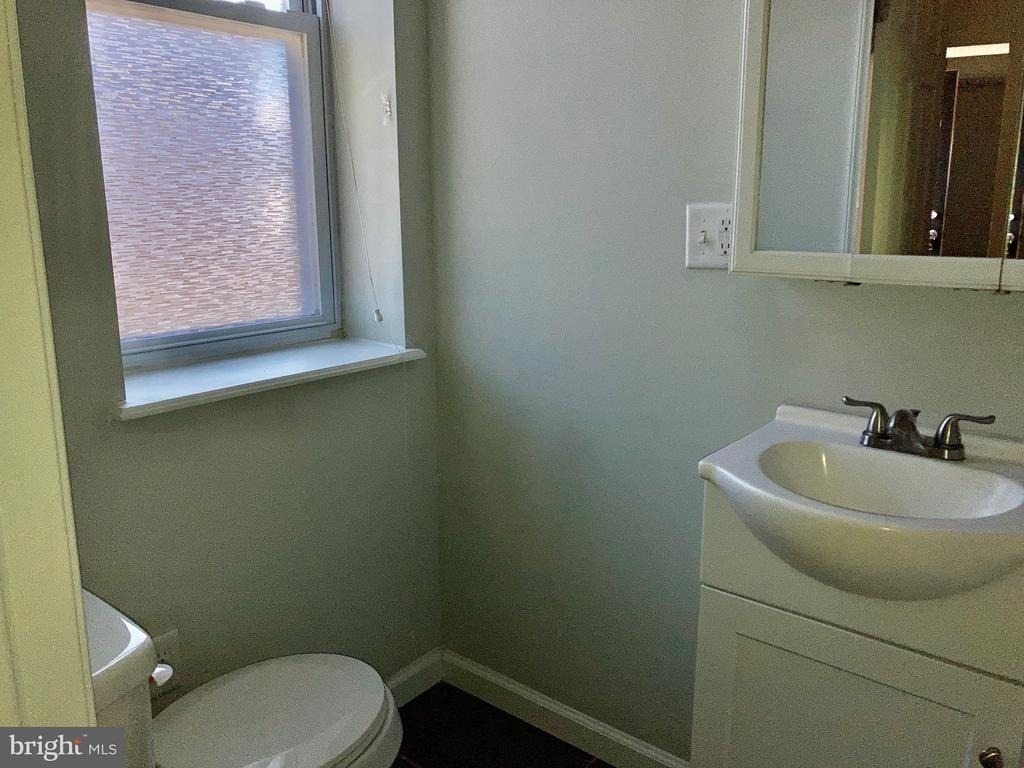 5301 Catharine Street - Photo 1