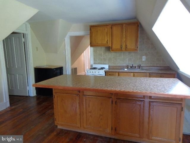 25 Montrose Avenue - Photo 13