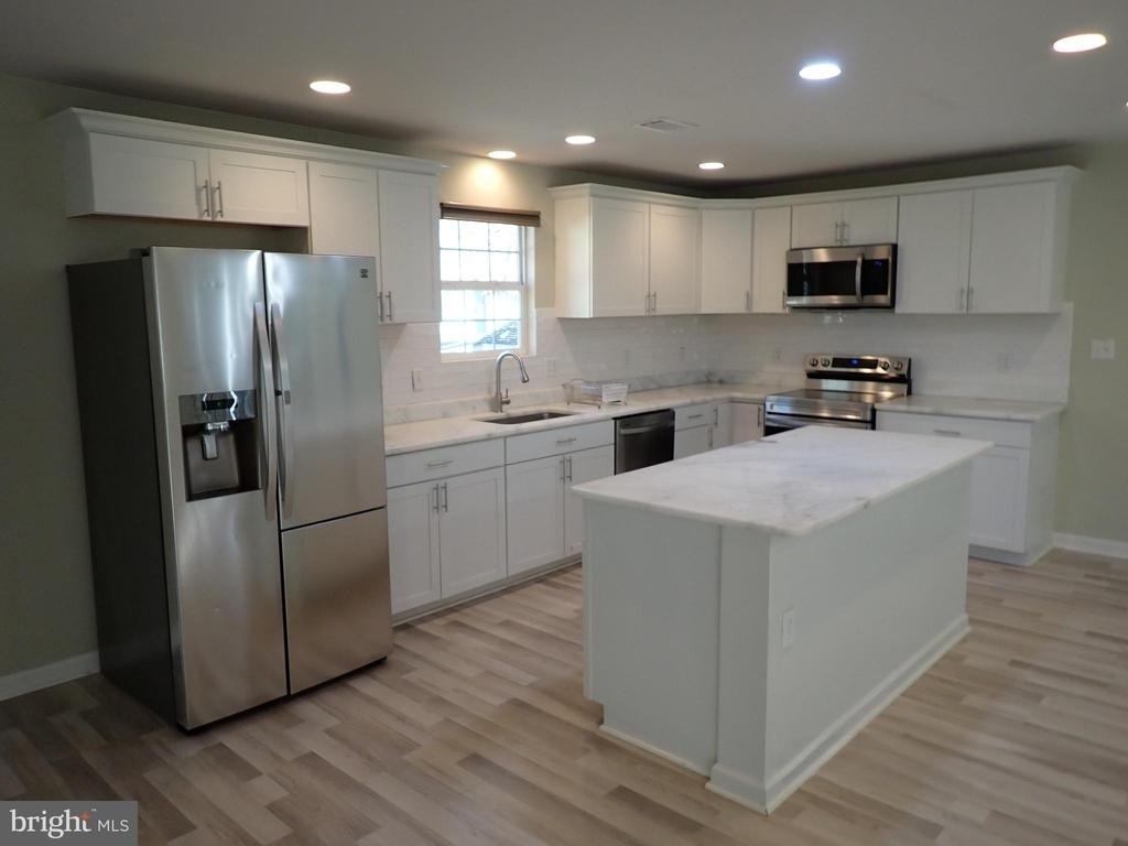 22064 Spring Valley Drive - Photo 8