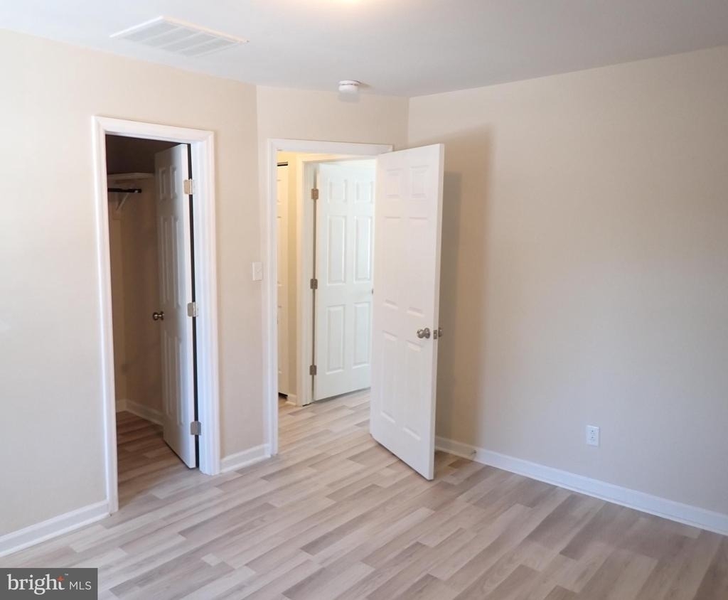22064 Spring Valley Drive - Photo 14