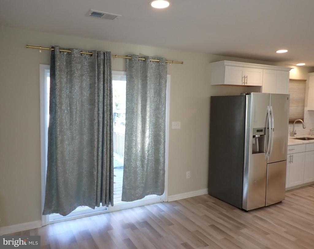 22064 Spring Valley Drive - Photo 9
