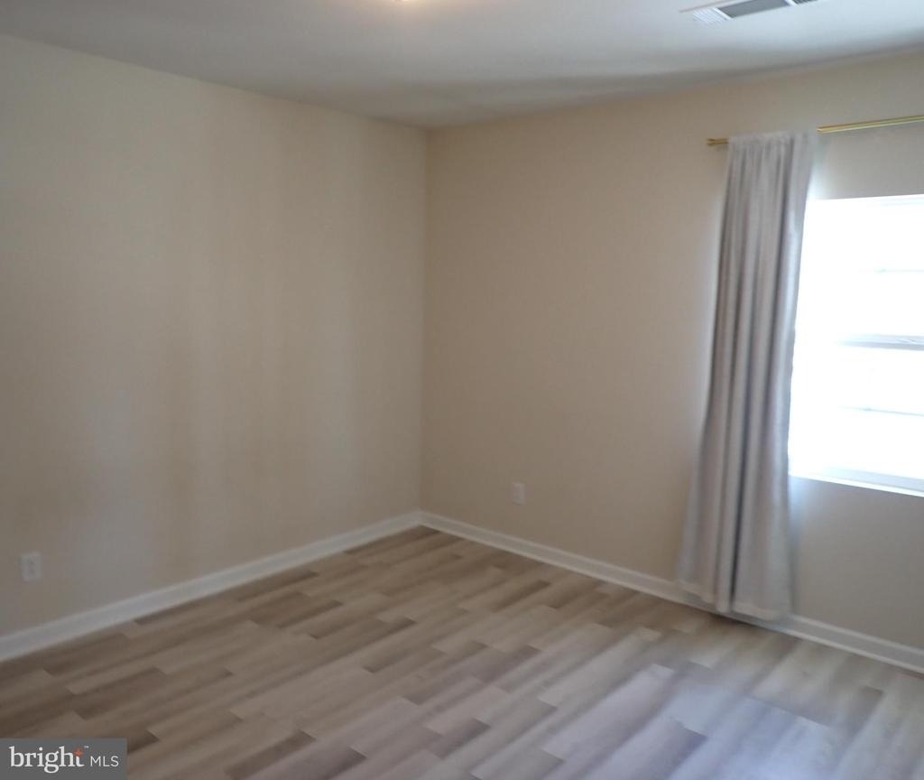22064 Spring Valley Drive - Photo 12