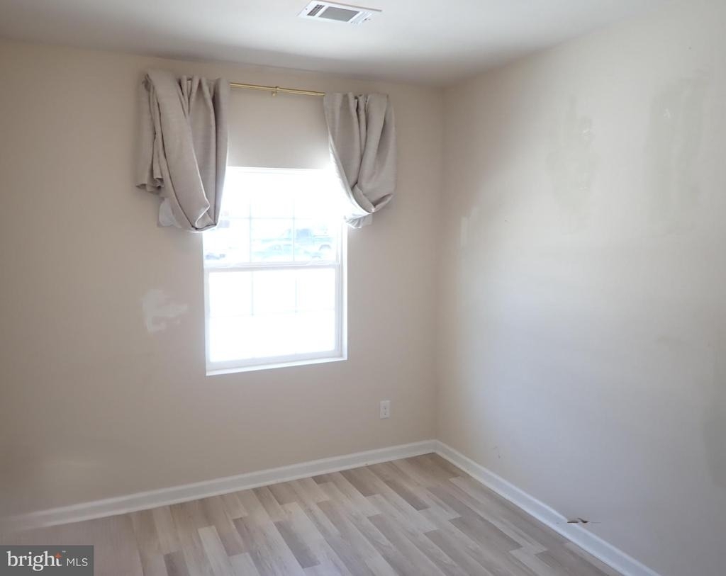 22064 Spring Valley Drive - Photo 20
