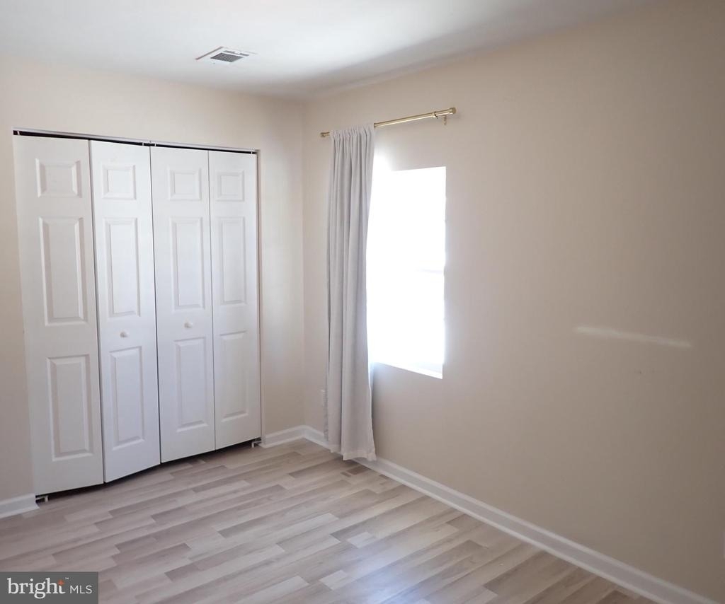 22064 Spring Valley Drive - Photo 18