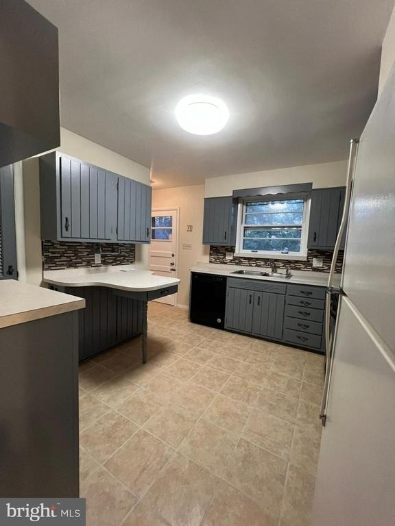 8102 Carey Branch Drive - Photo 5