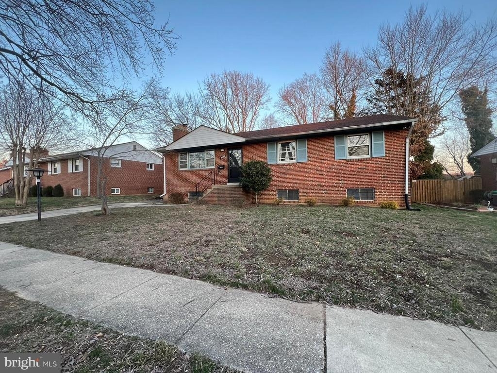 8102 Carey Branch Drive - Photo 0