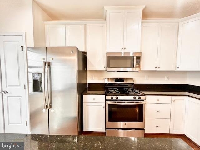 7473 Singers Way - Photo 20