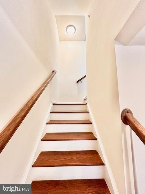 7473 Singers Way - Photo 17