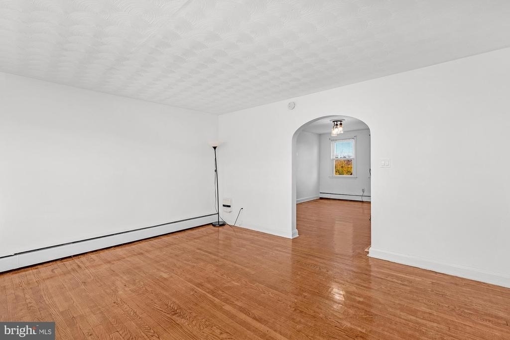 1908 E Belvedere Avenue - Photo 4