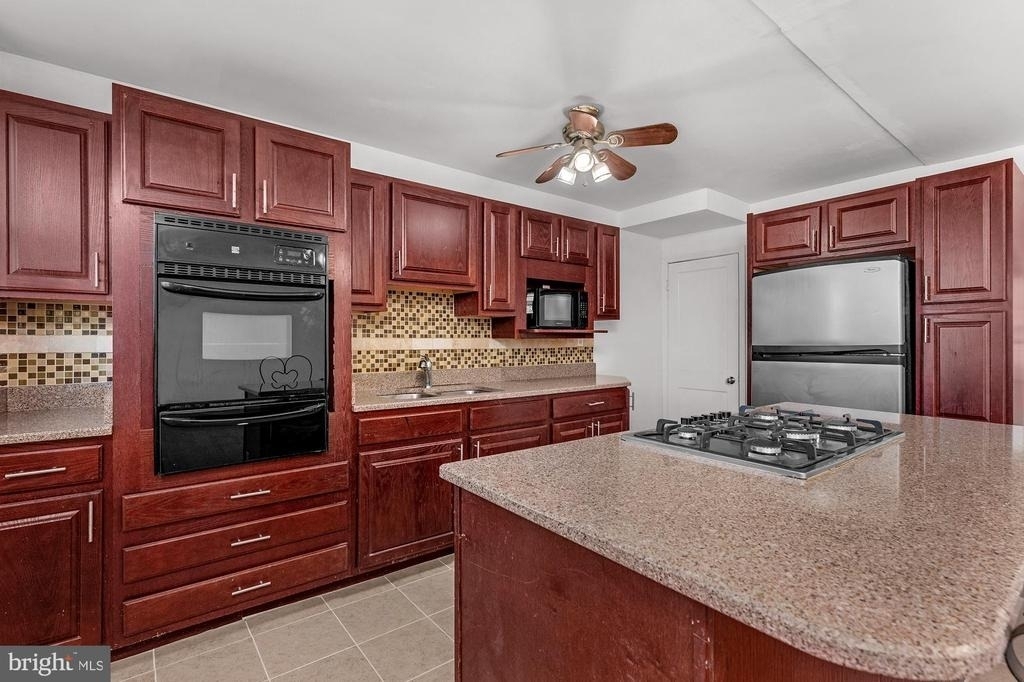 1908 E Belvedere Avenue - Photo 7