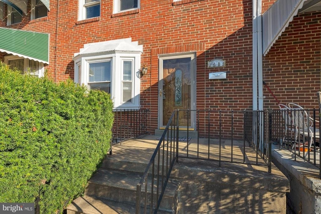 1908 E Belvedere Avenue - Photo 1
