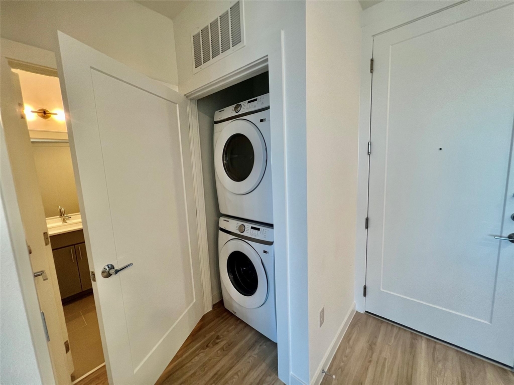 4801 Springdale Rd - Photo 6