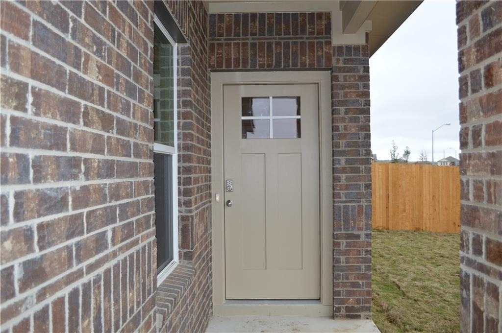 2800 Bridekirk Dr - Photo 3
