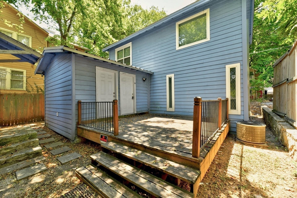 2712 Whitis Ave - Photo 0