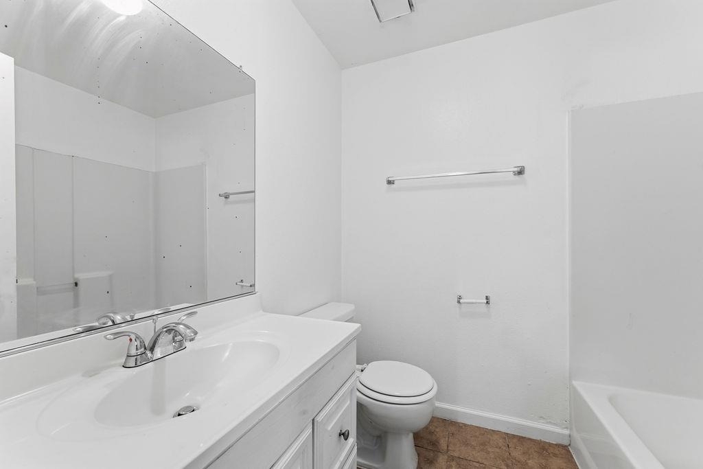 2712 Whitis Ave - Photo 8