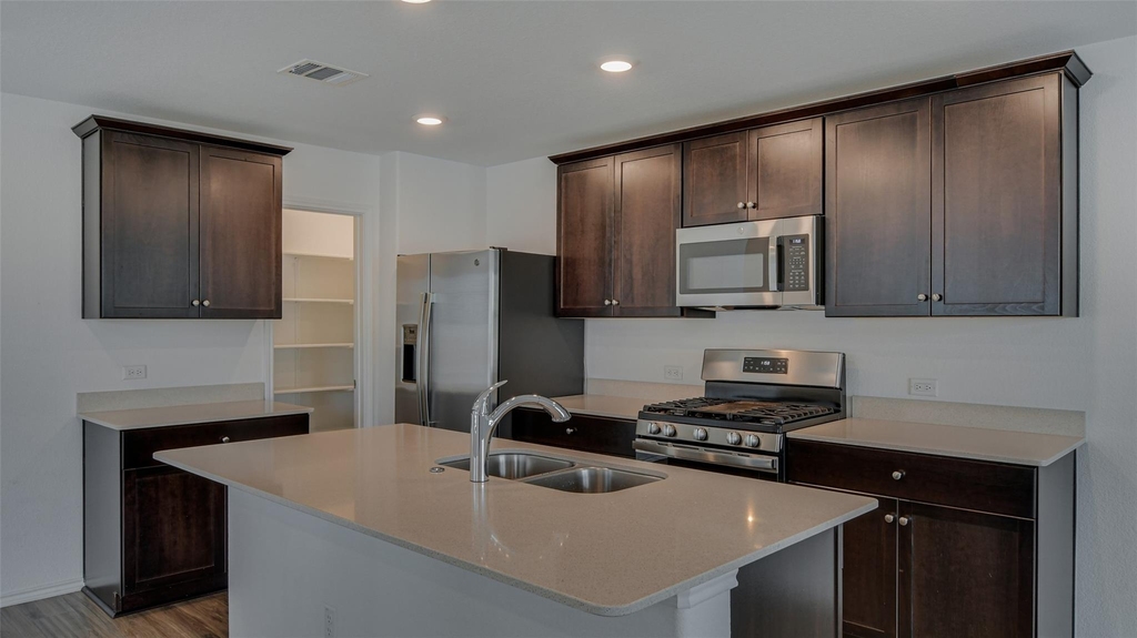 7212 Dancing Wind Ln - Photo 5