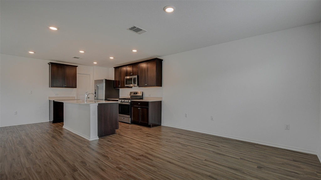 7212 Dancing Wind Ln - Photo 8