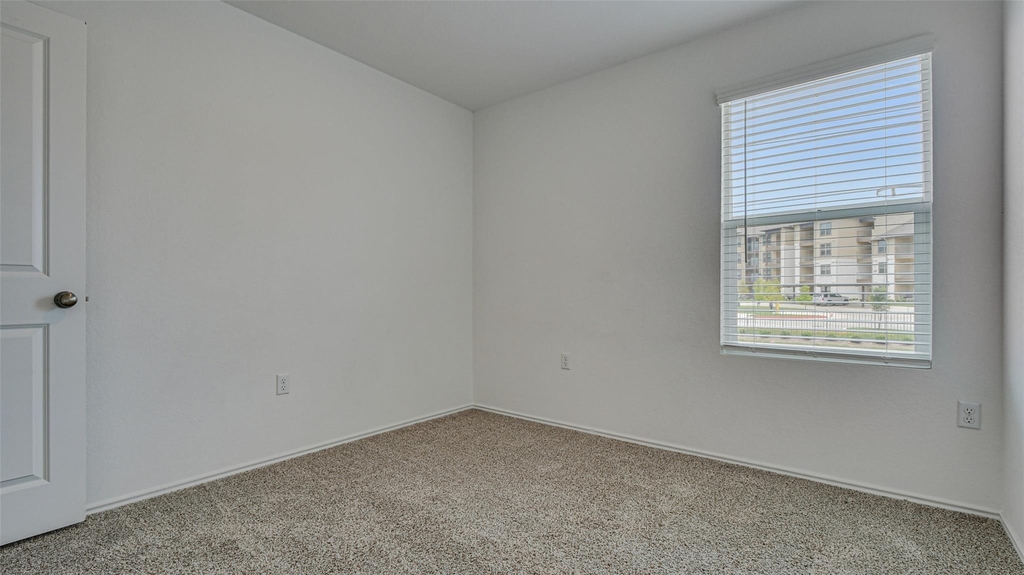 7212 Dancing Wind Ln - Photo 17