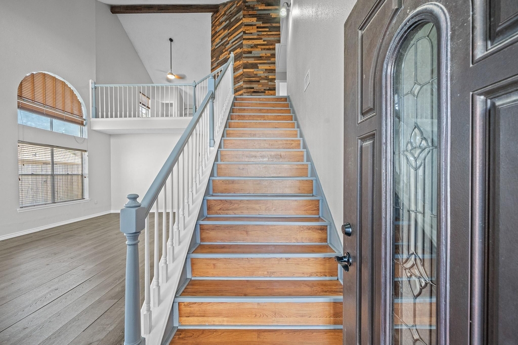 11123 Gatesden Drive - Photo 3