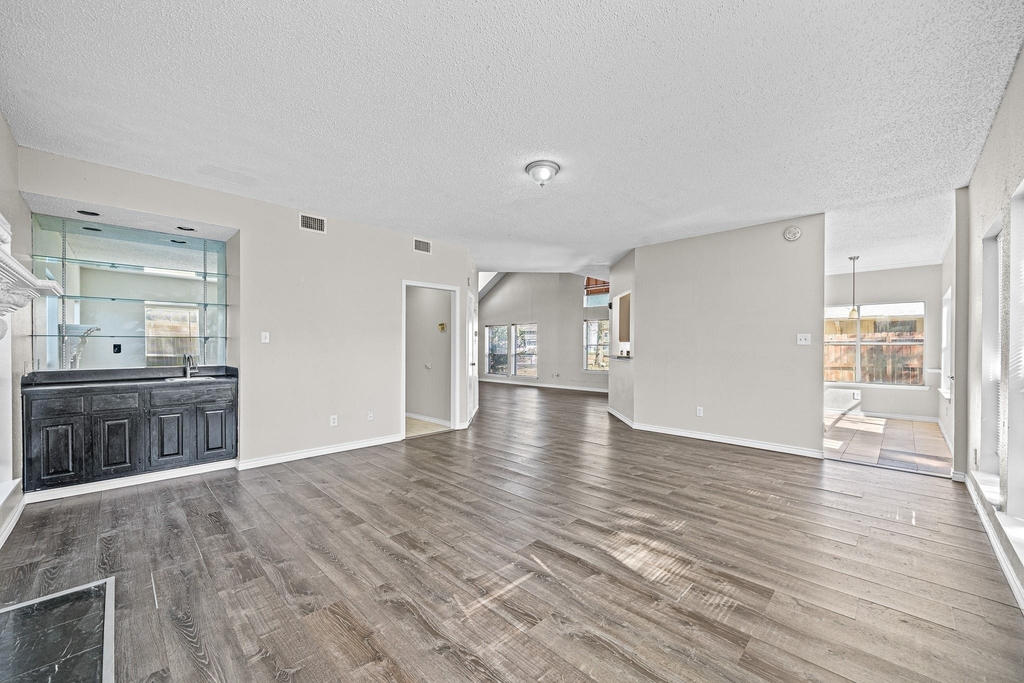 11123 Gatesden Drive - Photo 8