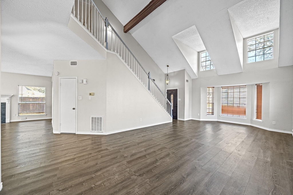 11123 Gatesden Drive - Photo 5