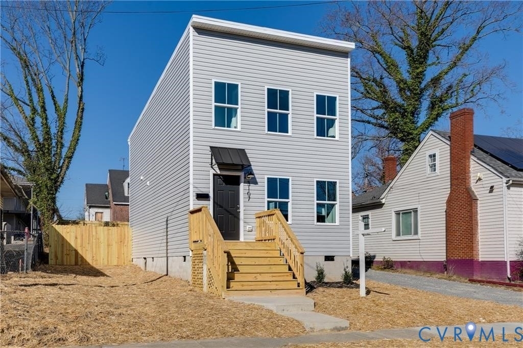 3107 Columbia Street - Photo 0