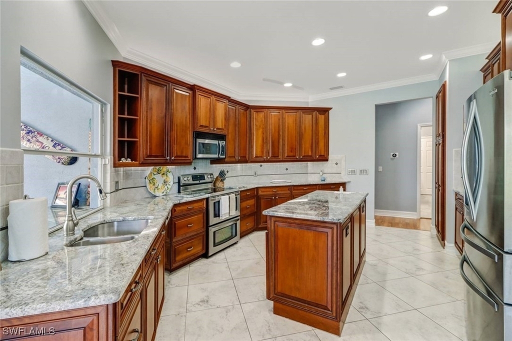 9151 Kings Cove Court - Photo 16