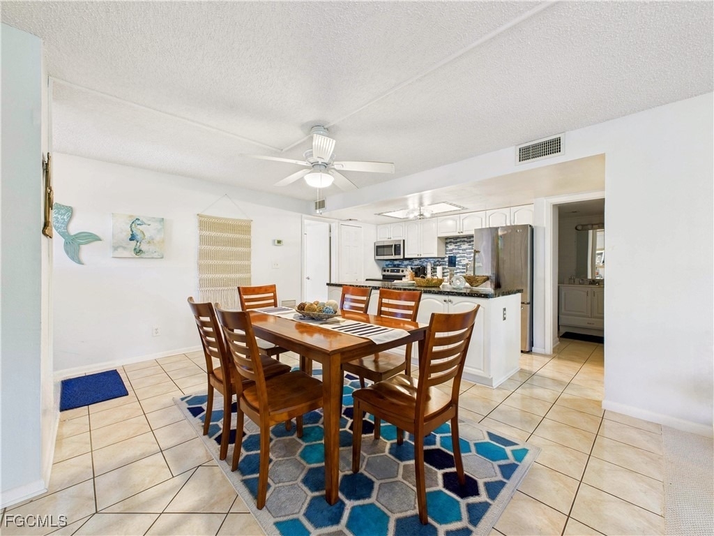 232 Palm Drive - Photo 2