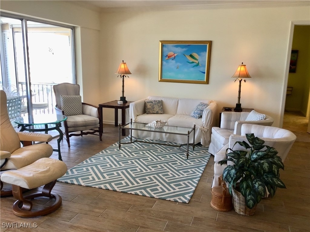 2600 Gulf Shore Boulevard N - Photo 3