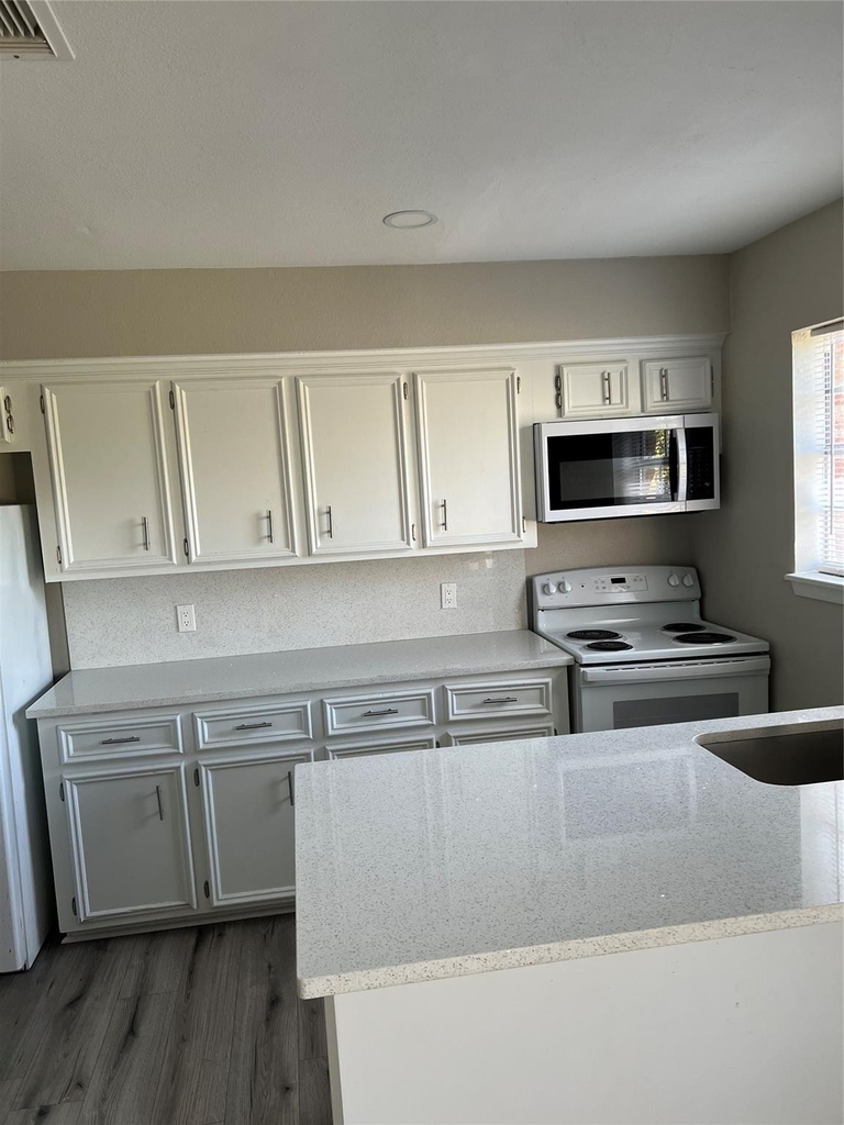 511 Commerce Street - Photo 10