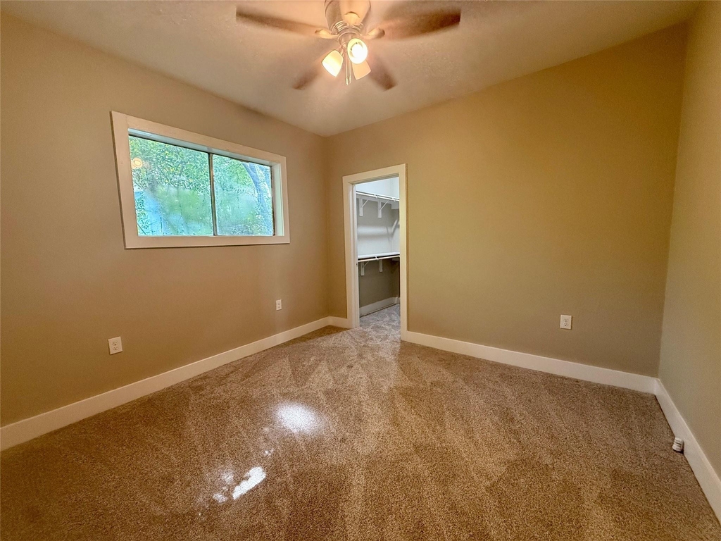 1816 Ryon Street - Photo 2