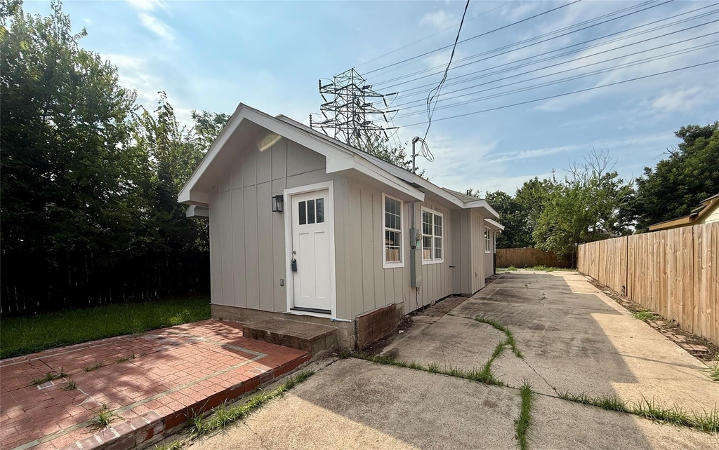 1816 Ryon Street - Photo 13