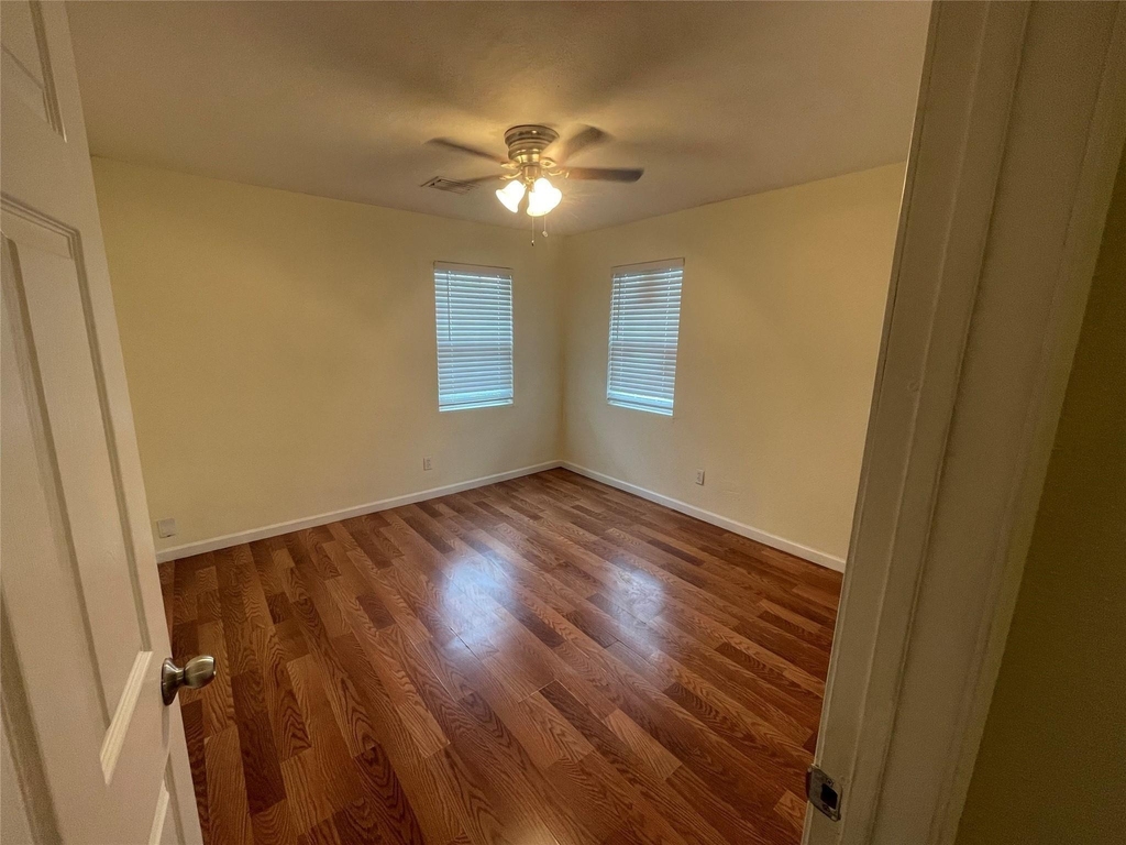 3942 King Street - Photo 4