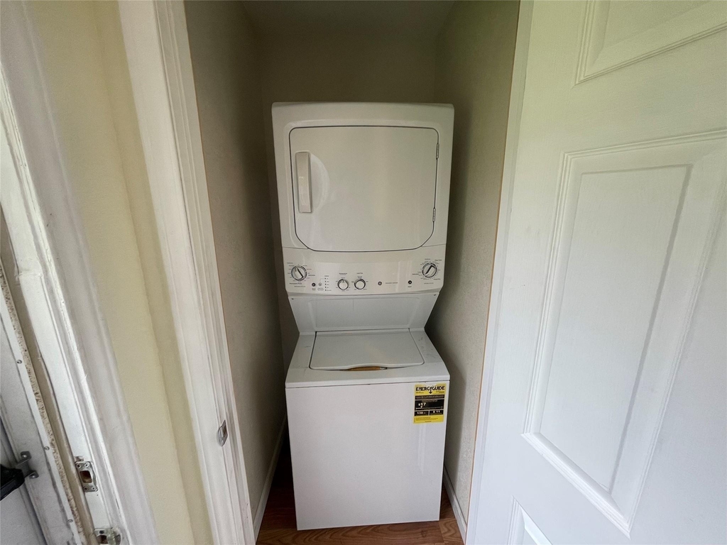 3942 King Street - Photo 5
