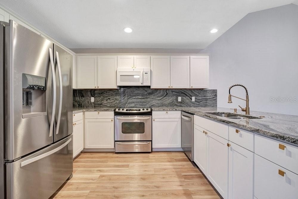 153 Sandalwood Drive - Photo 2