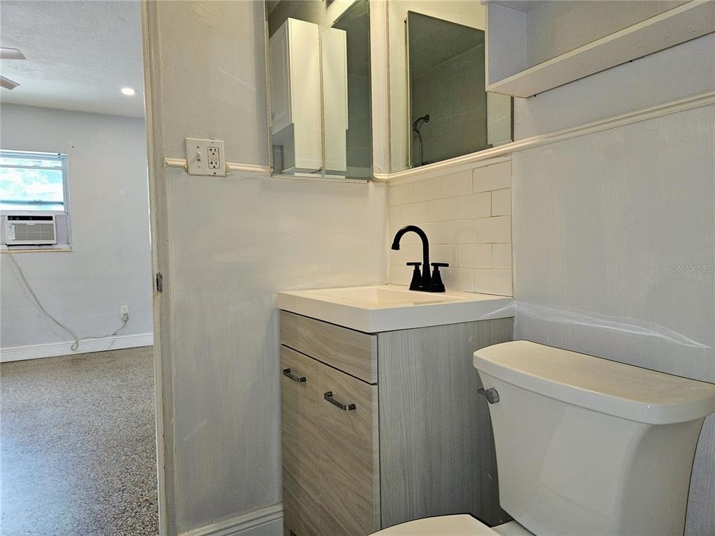 6801 48th Avenue N - Photo 16