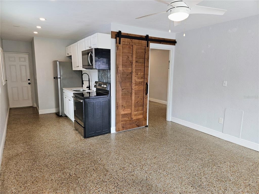6801 48th Avenue N - Photo 5