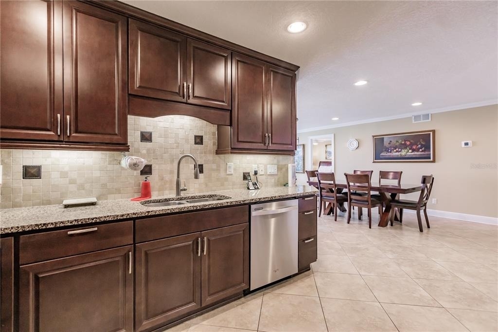 1055 W Peppertree Drive - Photo 6