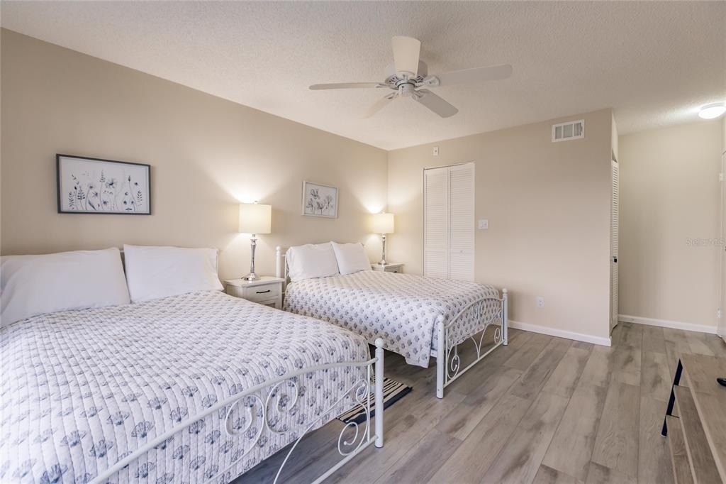 1055 W Peppertree Drive - Photo 12