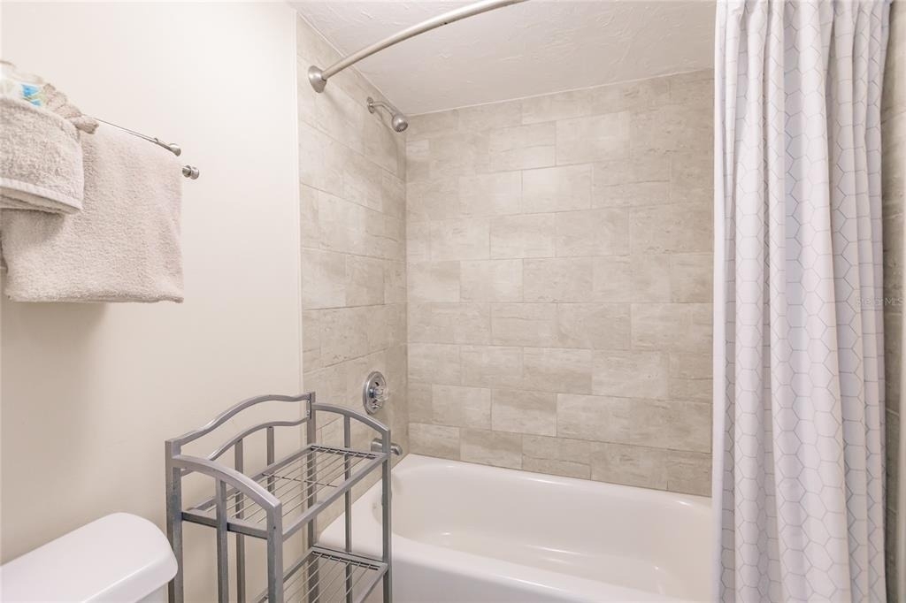 1055 W Peppertree Drive - Photo 23