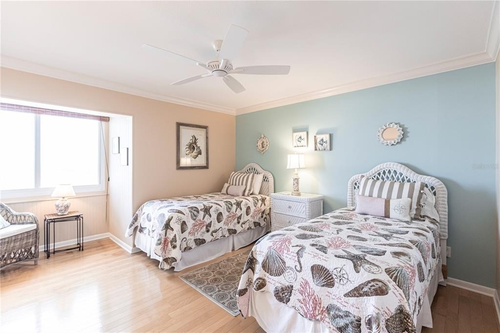 1055 W Peppertree Drive - Photo 19