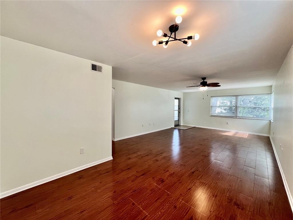5920 18th Street N - Photo 7