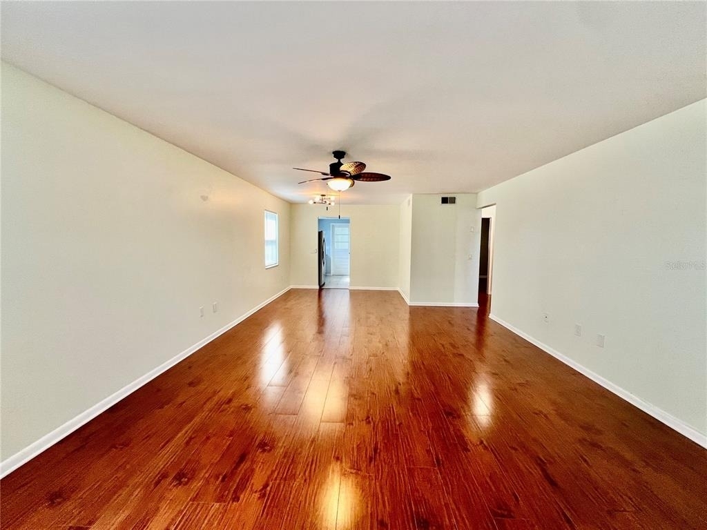 5920 18th Street N - Photo 4