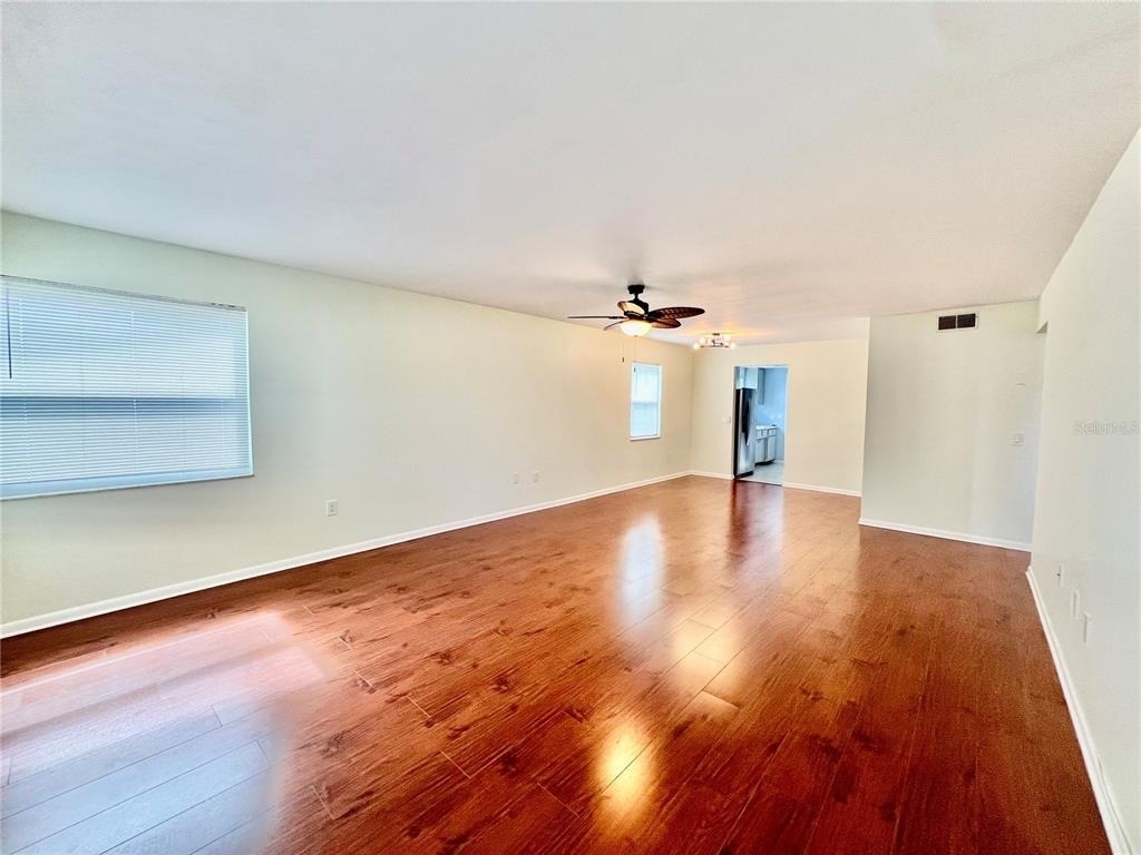 5920 18th Street N - Photo 3