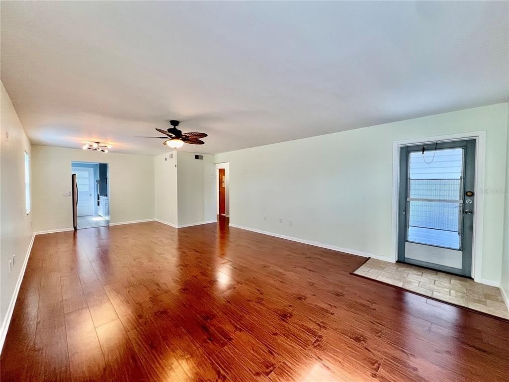 5920 18th Street N - Photo 5