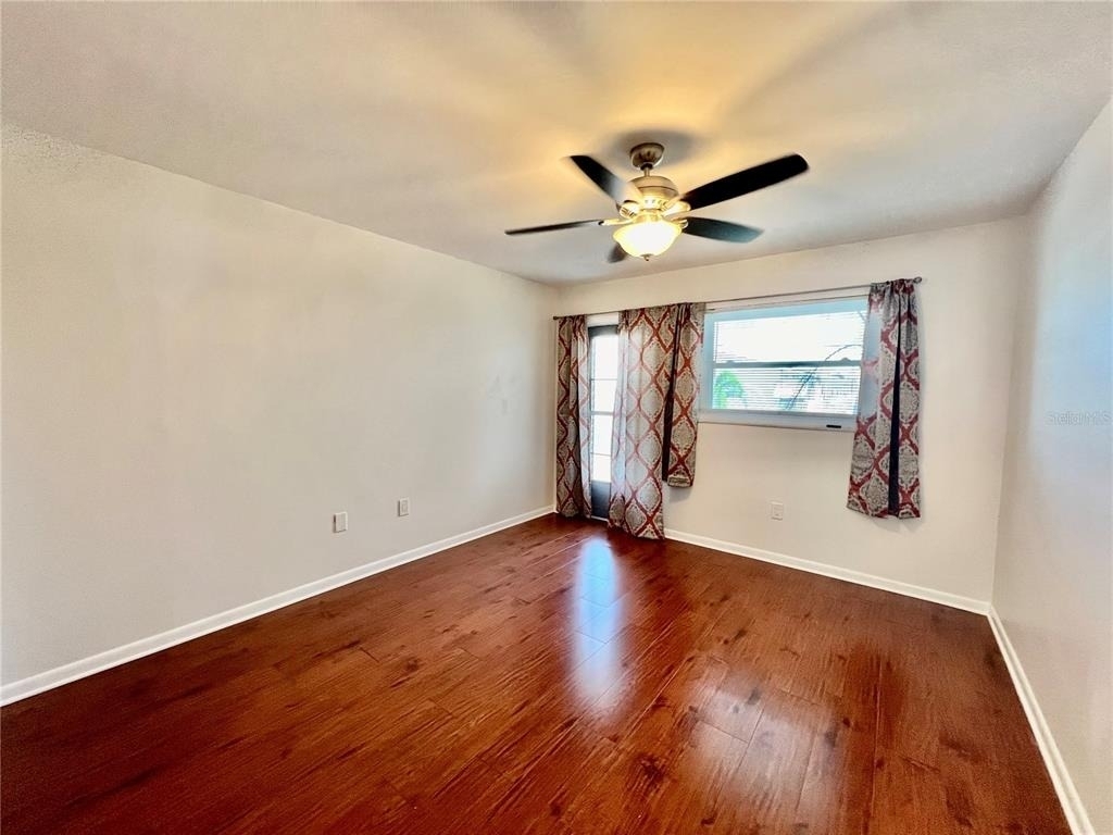 5920 18th Street N - Photo 17